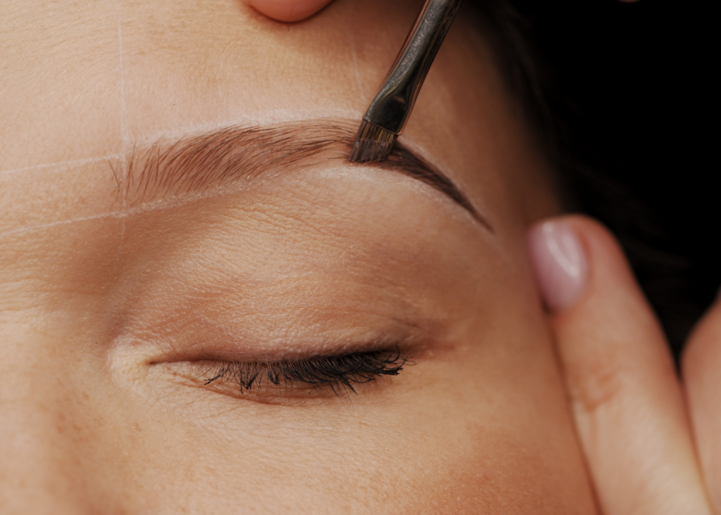 Brow Tinting & Shaping